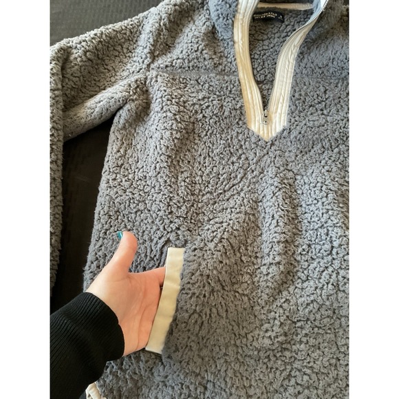 ABERCROMBIE & FITCH Soft A&F Sherpa Collection Size Medium Grey Fleece Jacket - Picture 3 of 9